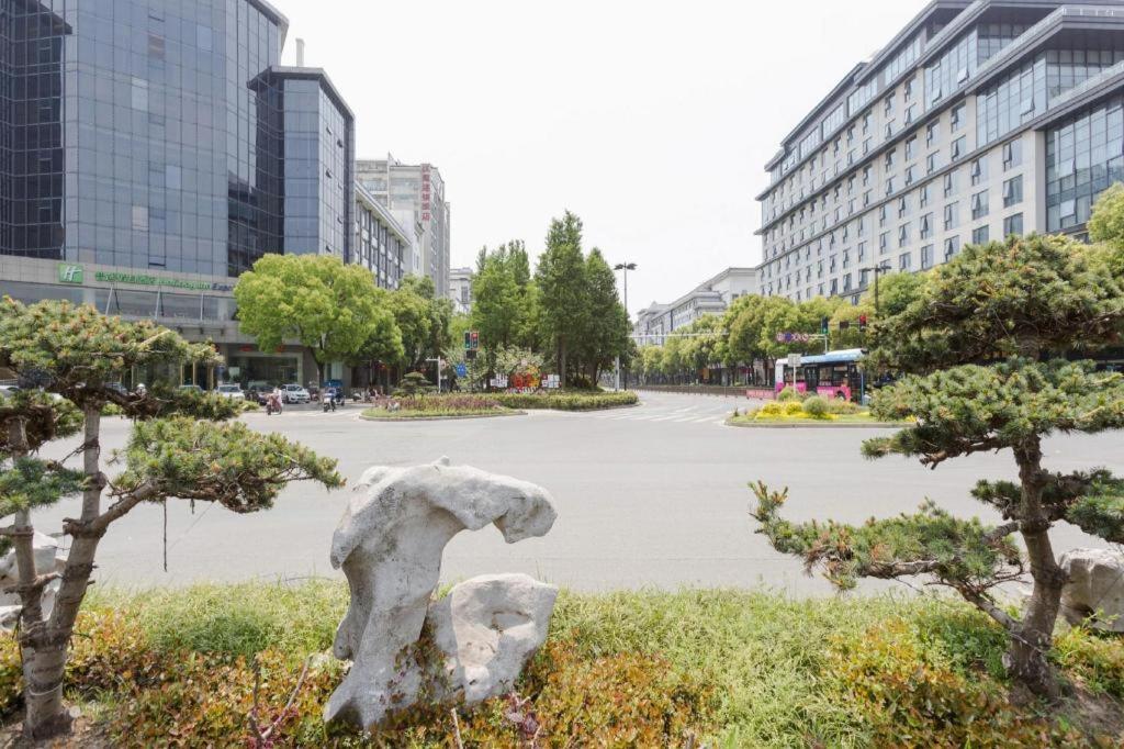 Holiday Inn Express Yangzhou City Center By Ihg Eksteriør billede