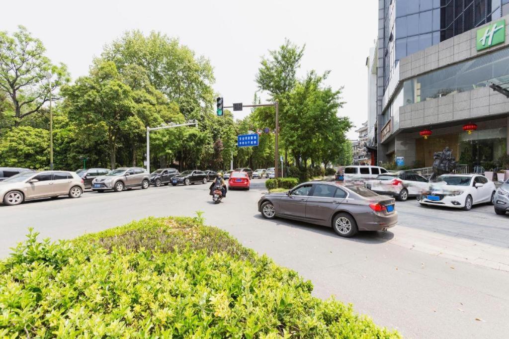Holiday Inn Express Yangzhou City Center By Ihg Eksteriør billede
